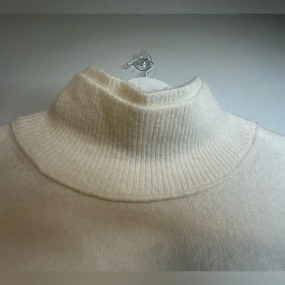 Free People Afterglow Mock Neck Cream Oversized Cozy Winter Sweater Size Smalll - Picture 12 of 17